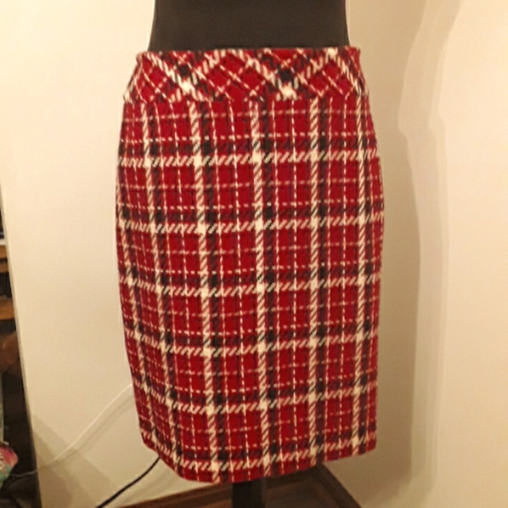 Villager by Liz Claiborne Red and Black Plaid Skirt 10P